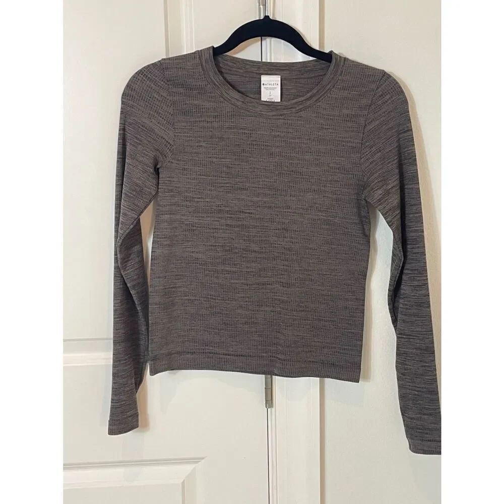 NWOT Athleta Heathered Brown Ribbed Crew Neck Top